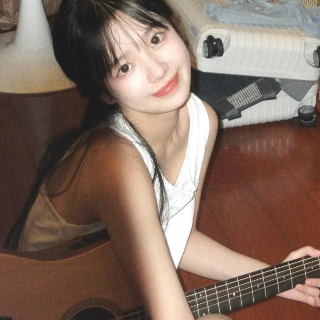 女性枷锁封面